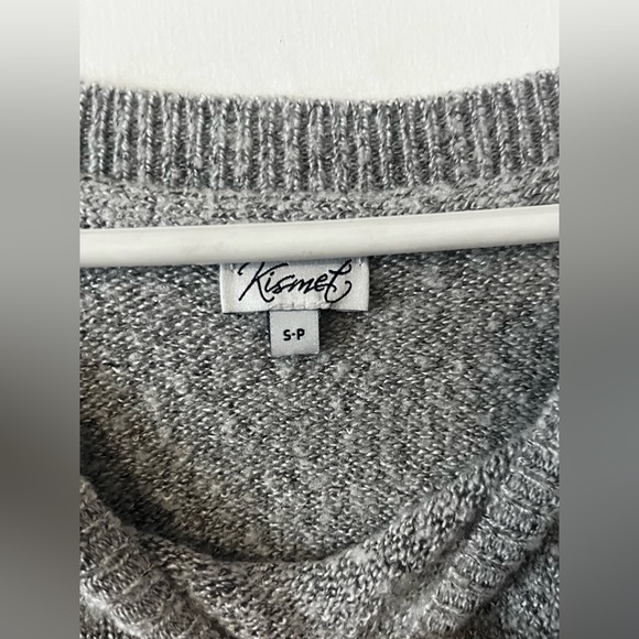 Kismet size small Sunday sweater - Picture 2 of 3